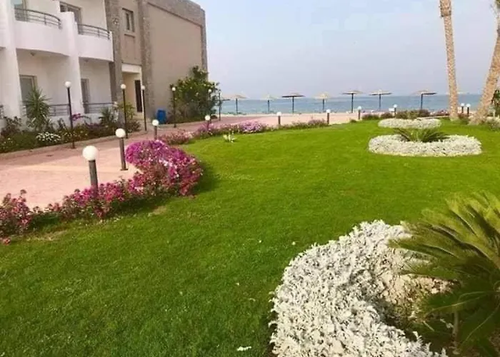 Apart Otel Cecilia Hurghadaمنتجع سيسيليا *