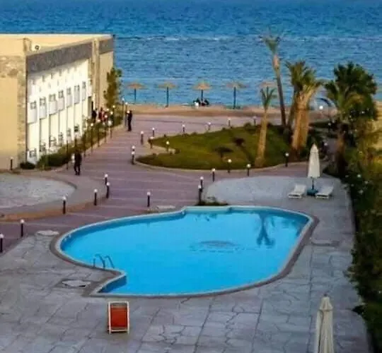 Apart Otel Cecilia Hurghadaمنتجع سيسيليا